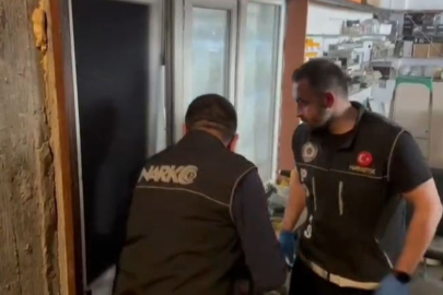 Bursa'da uyuşturucu imalathanesine şok baskın kamerada