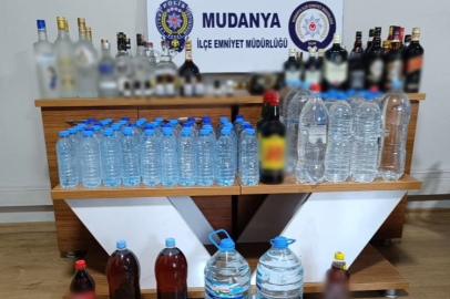 Mudanya'da sahte içki operasyonu: 105 litre sahte alkol ele geçirildi