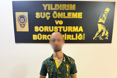 Bursa'da 5 okulu soydu...Önce kameraya, sonra polise yakalandı