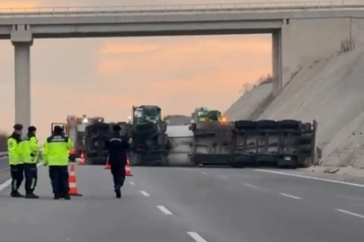 Tanker Bursa İzmir otobanını trafiğe kapattı, kuyruk 25 km oldu