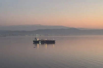 Gemlik’teki amonyak kokulu gemiye  AFAD incelemesi