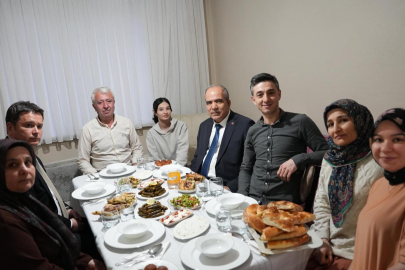 Başkan Aydın, Fatih Mahallesinde  iftar  konuğu oldu